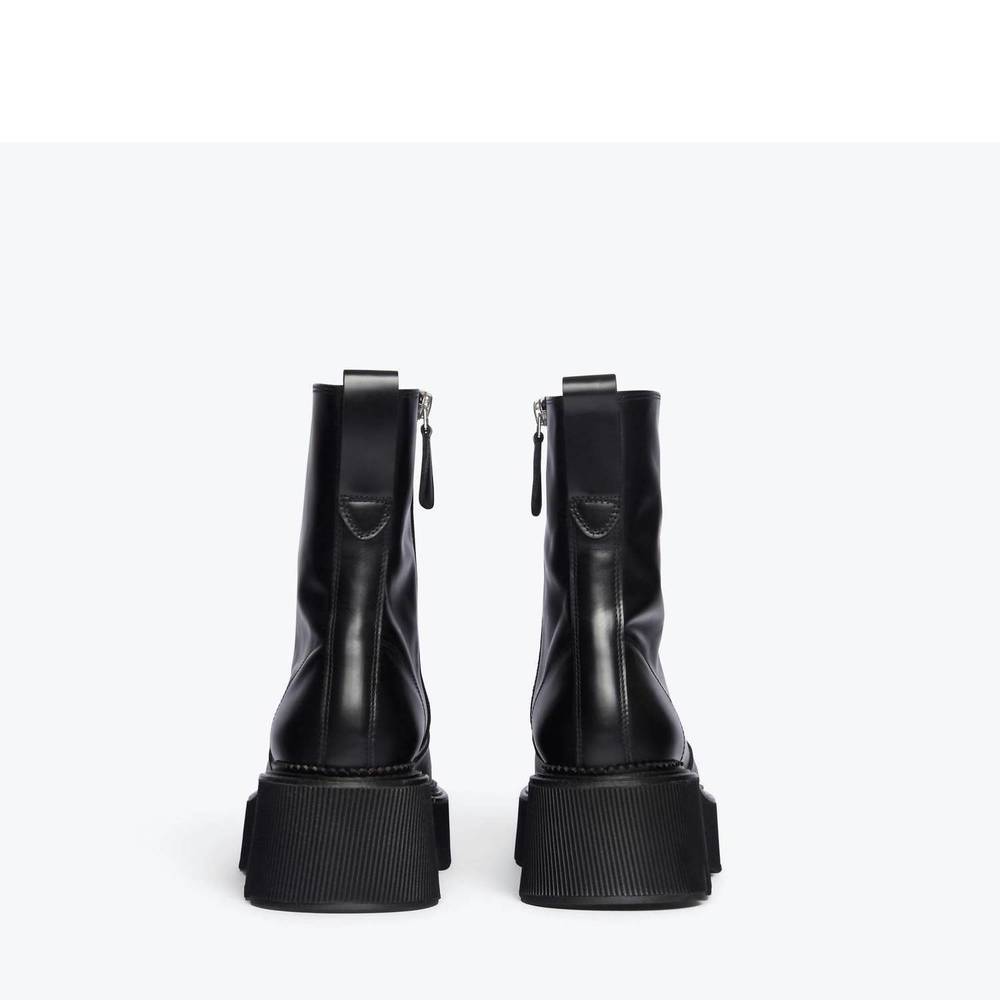 NEW FREDA SALVADOR women's darla lug sole chelsea boot in black box calf - Picture 2 of 5
